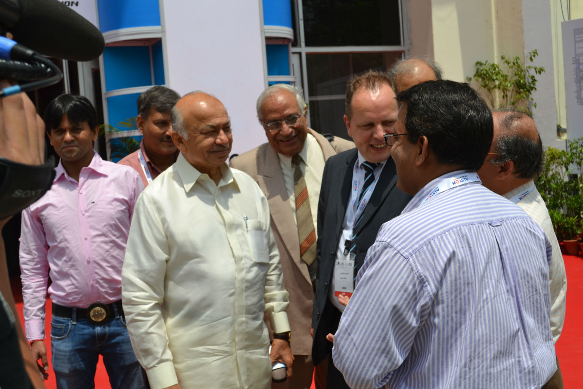 Bangladesh wants Chinese loans for the power generation targets